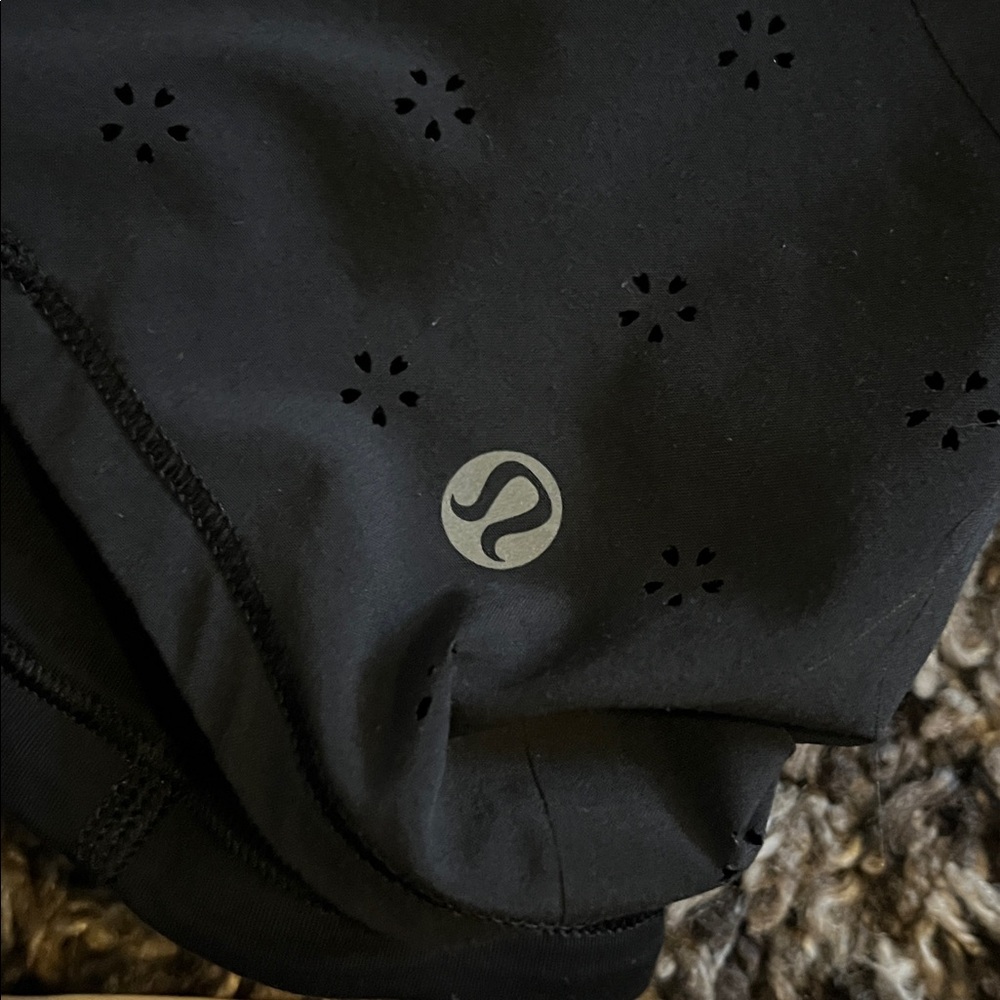 Lululemon Skort - Picture 5 of 6